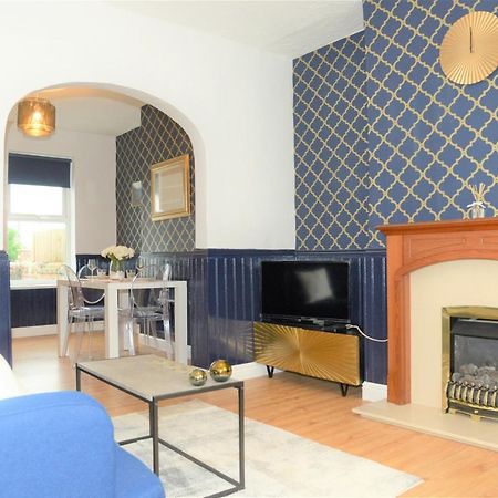 Villa Florence House à Wrexham Extérieur photo